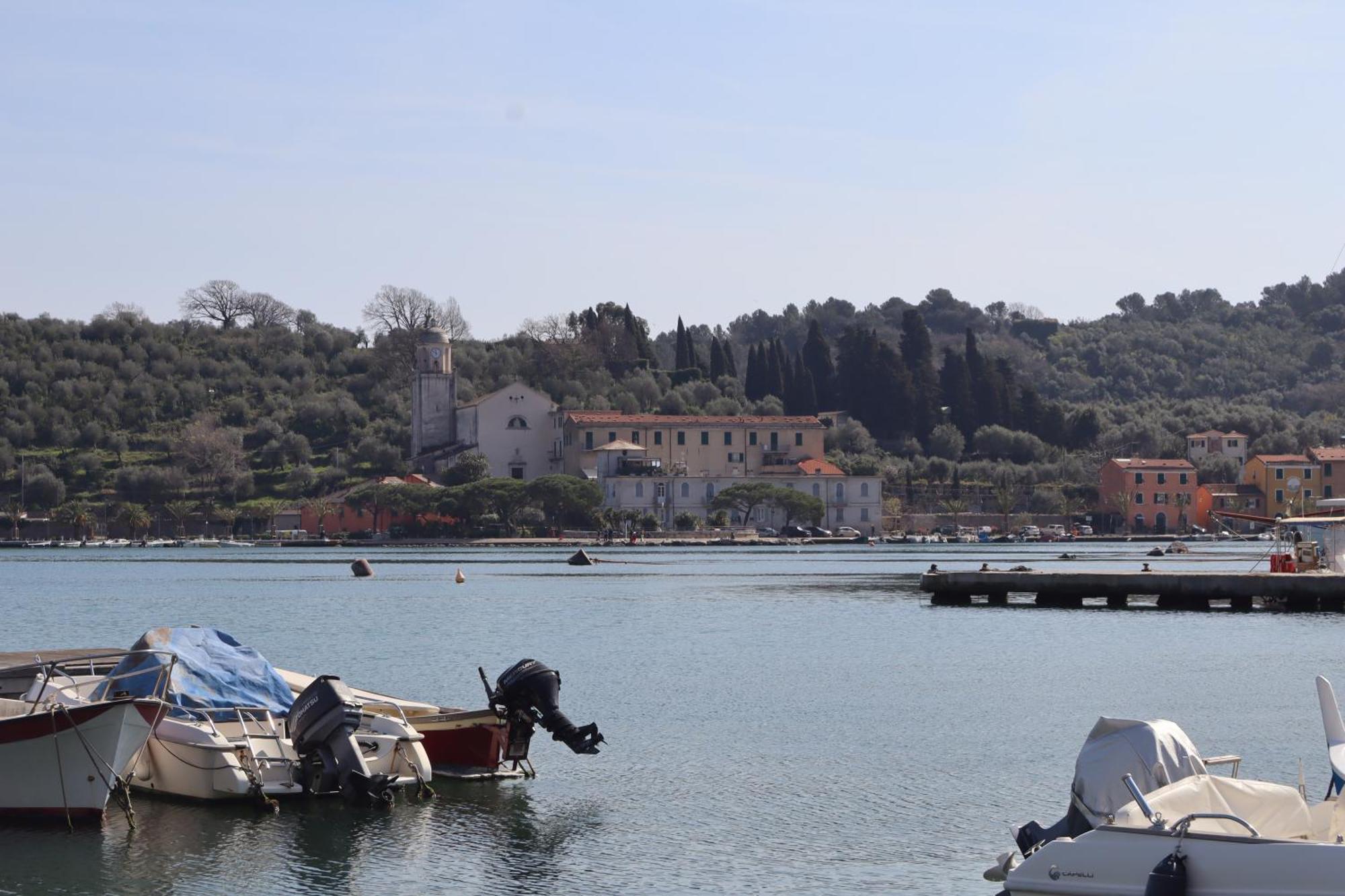 Giulio'S Terraces In The Bay Lägenhet Porto Venere Exteriör bild